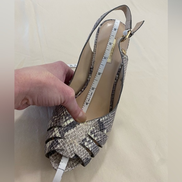 Guess snakeskin heels. Very good condition. - Picture 7 of 11